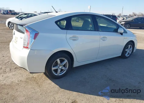 2014 Toyota Prius Two z USA, uszkodzony, nr VIN JTDKN3DU6E0376945